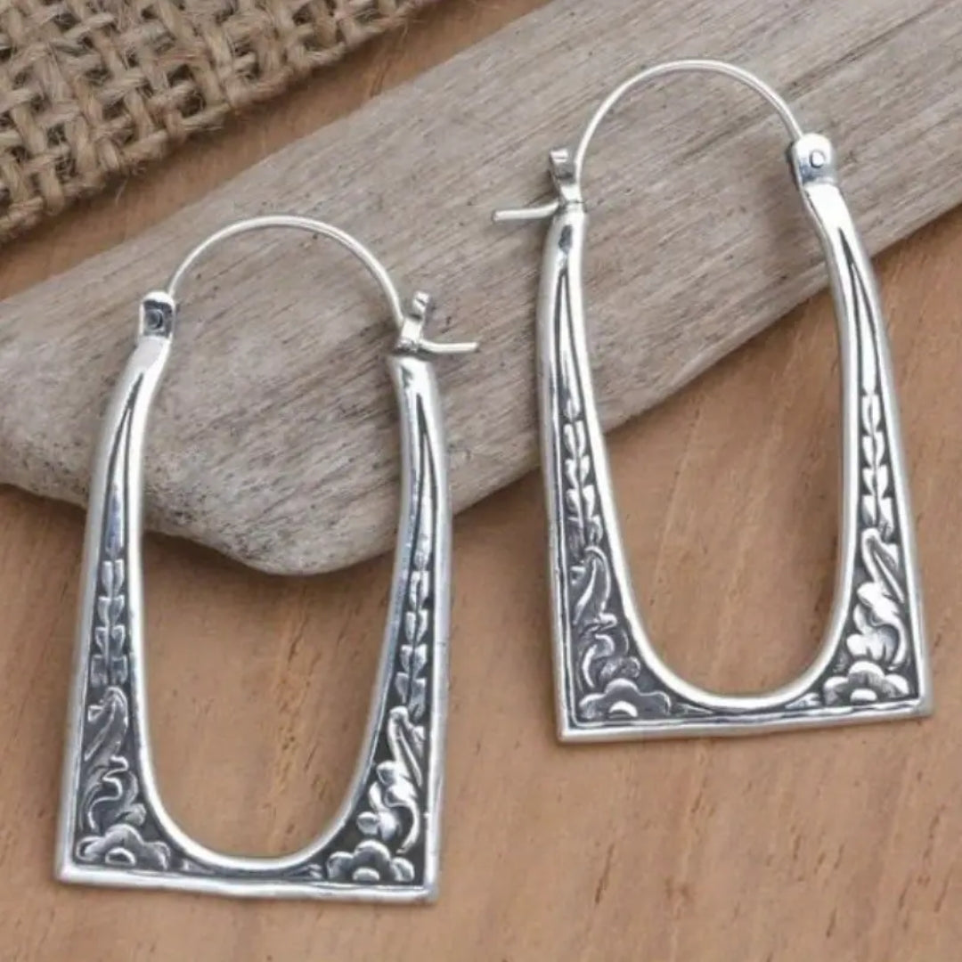 Argent Boucle d'oreille artisanal délicat