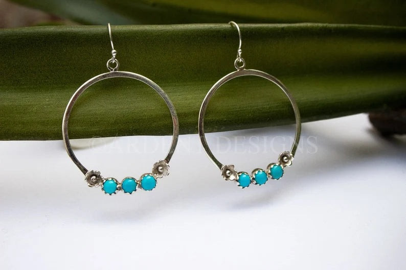 Argent Boucle d'oreille artisanal délicat