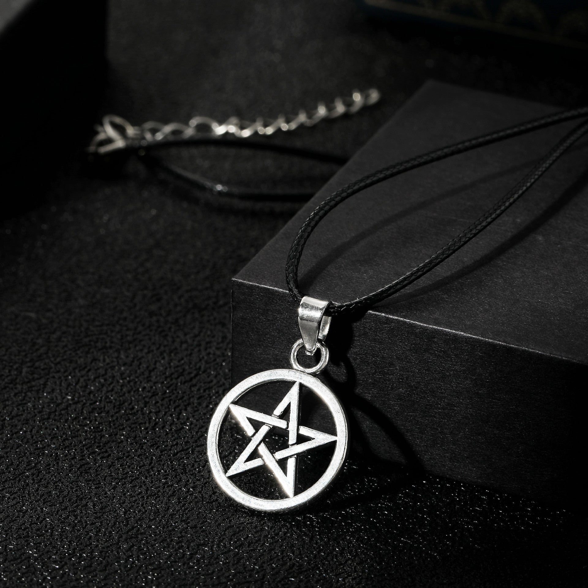 Collier artisanal délicat