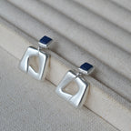 Argent Boucle d'oreille artisanal délicat