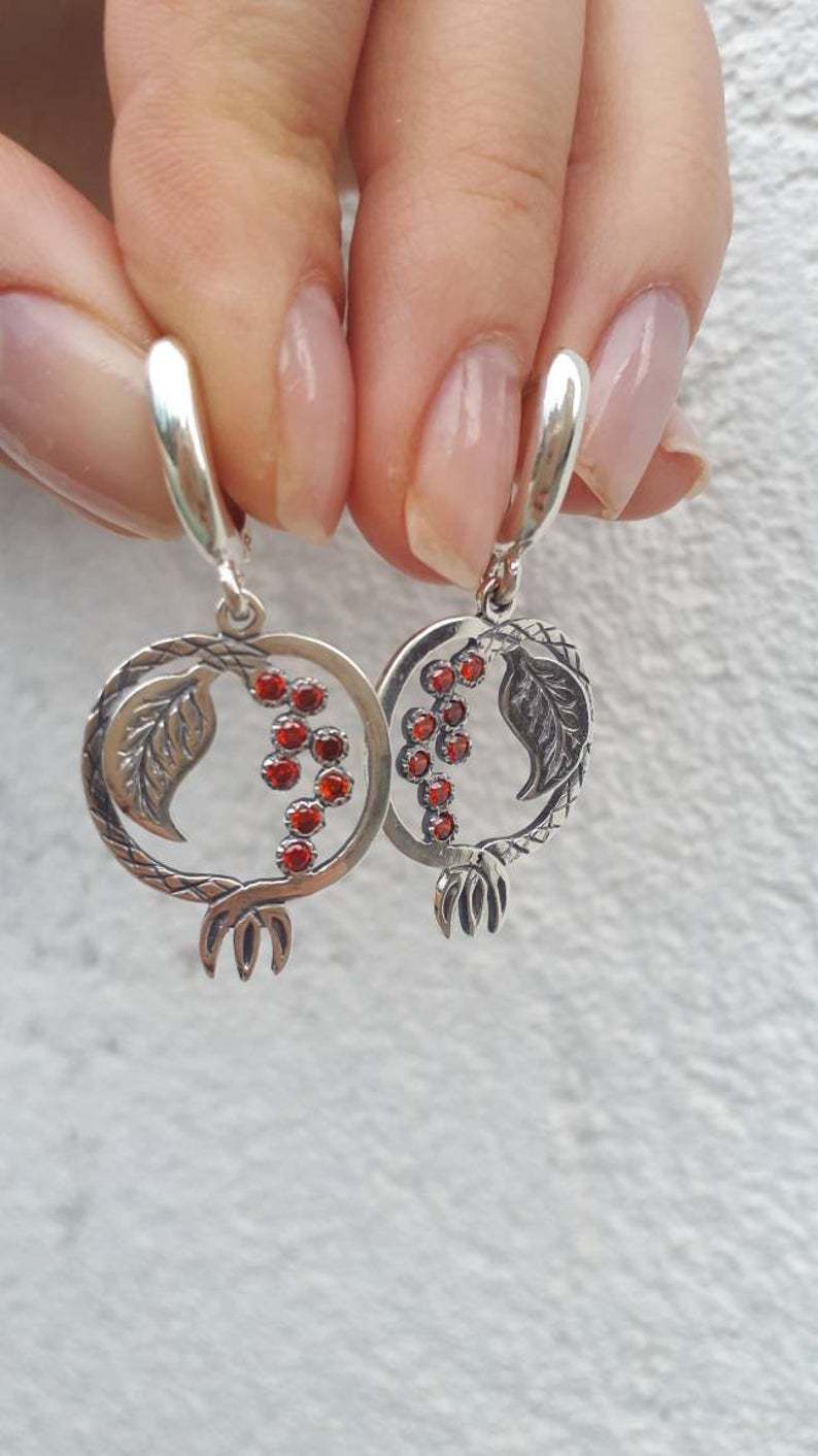 Argent Boucle d'oreille artisanal délicat