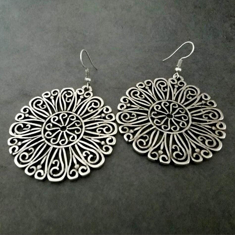 Argent Boucle d'oreille artisanal délicat