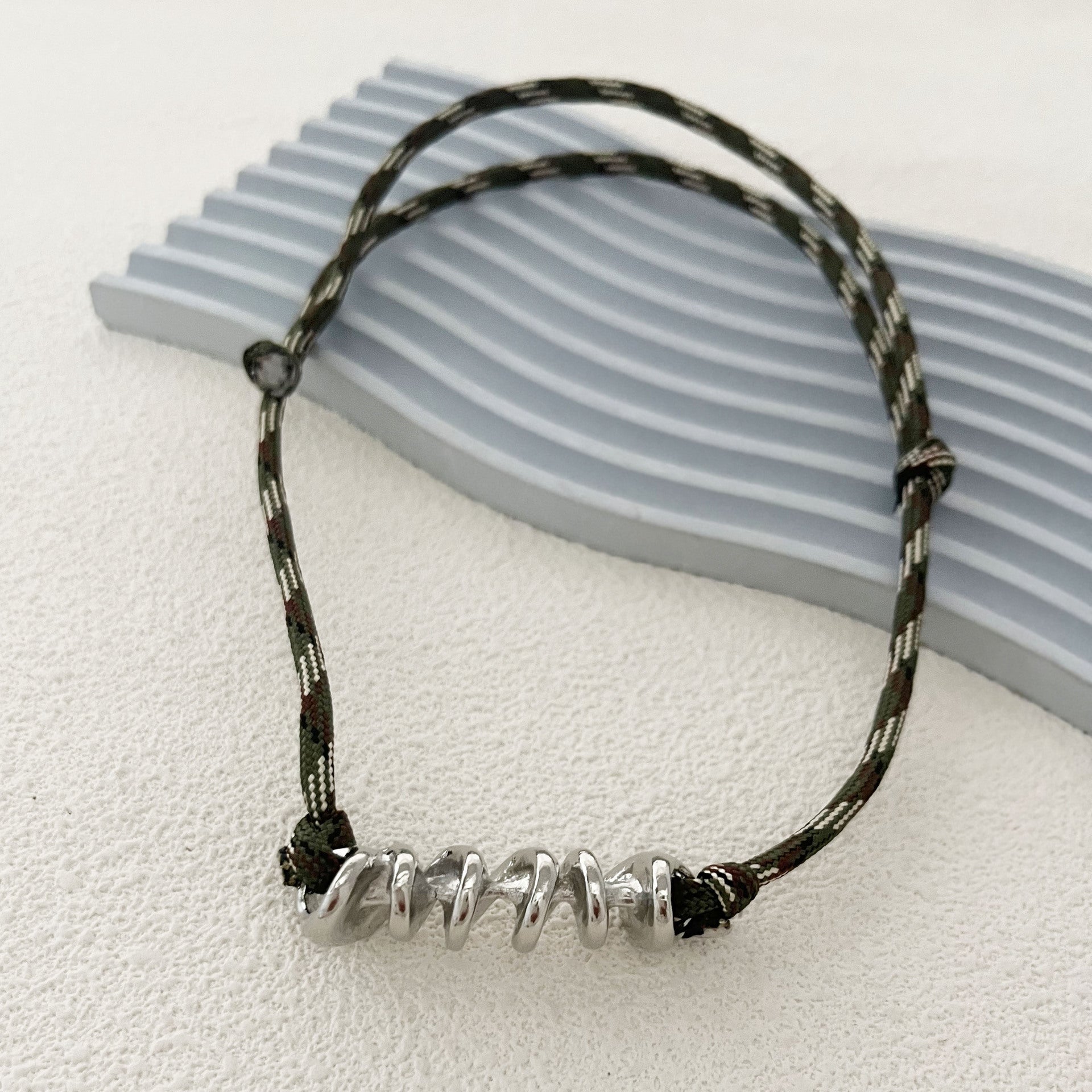 Collier artisanal délicat