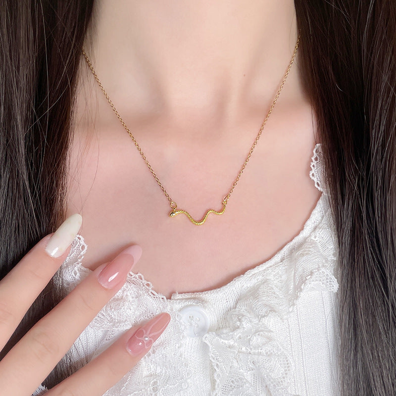 Collier artisanal délicat