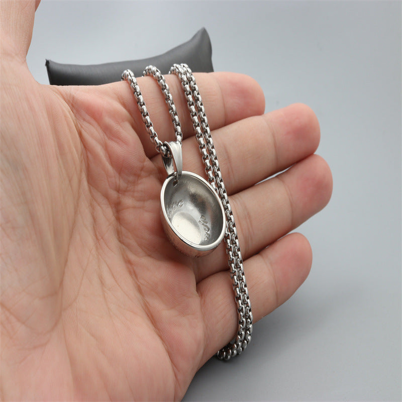 Collier classique au charme intemporel