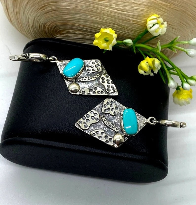 Argent Boucle d'oreille artisanal délicat