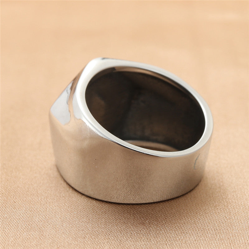 Bague magnifique au style unique