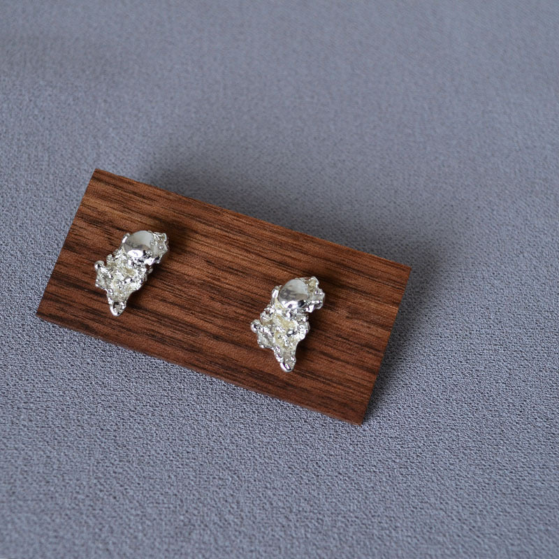 Argent Boucle d'oreille artisanal délicat