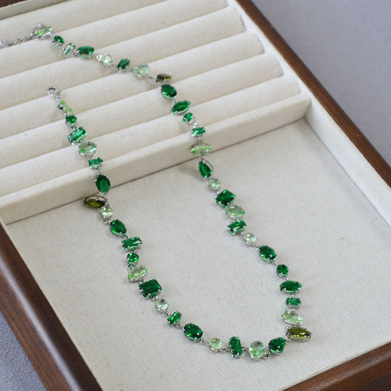 Argent Collier magnifique au style unique