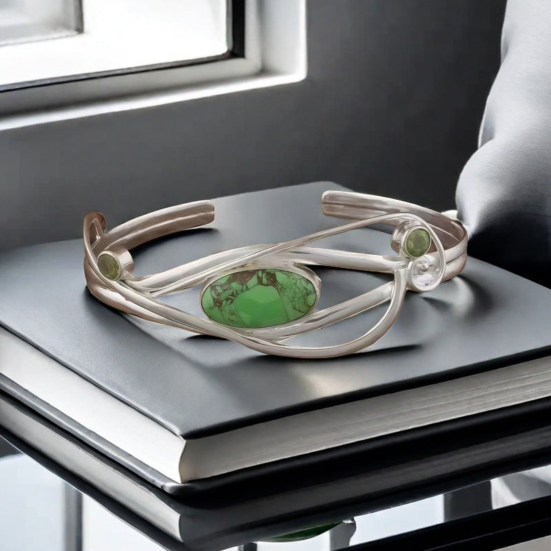 A Must-Have - Boucle d'oreille artisanal délicat