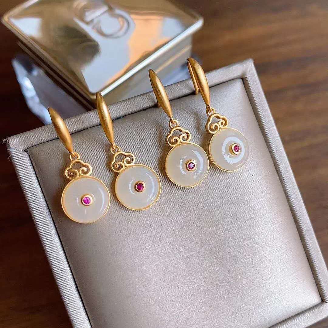 Argent Boucle d'oreille charmant pour toute occasion