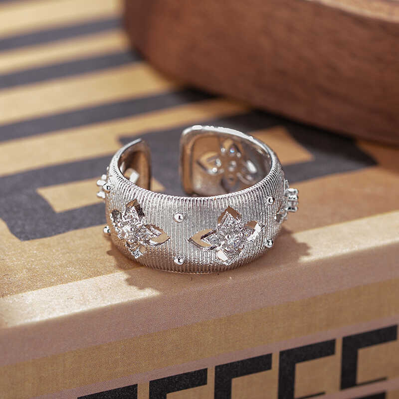 Bague élégant pour toute occasion