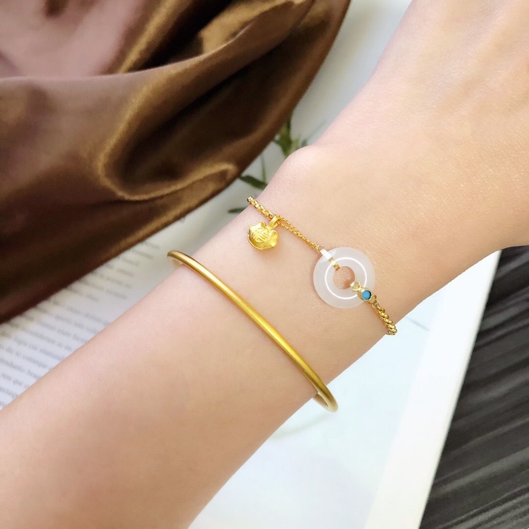 Argent Bracelet magnifique au style unique