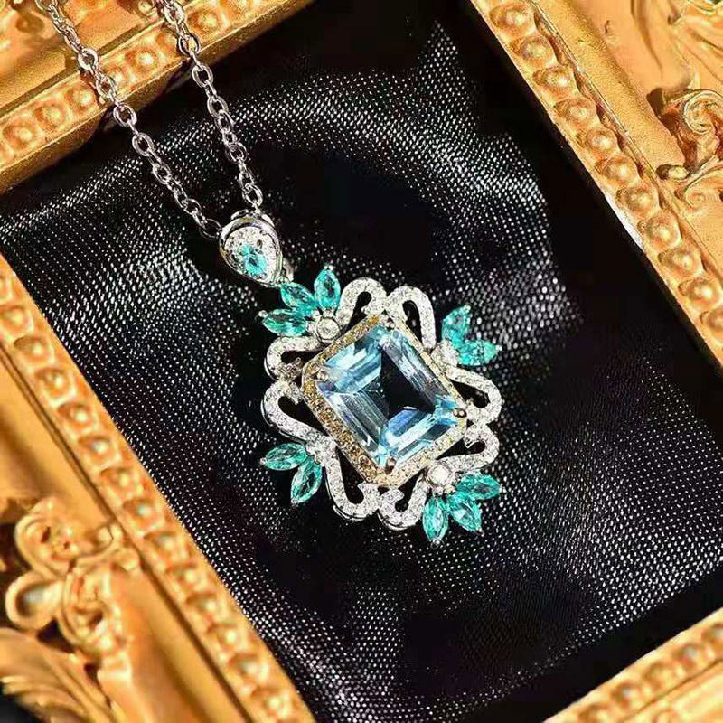 Collier artisanal délicat