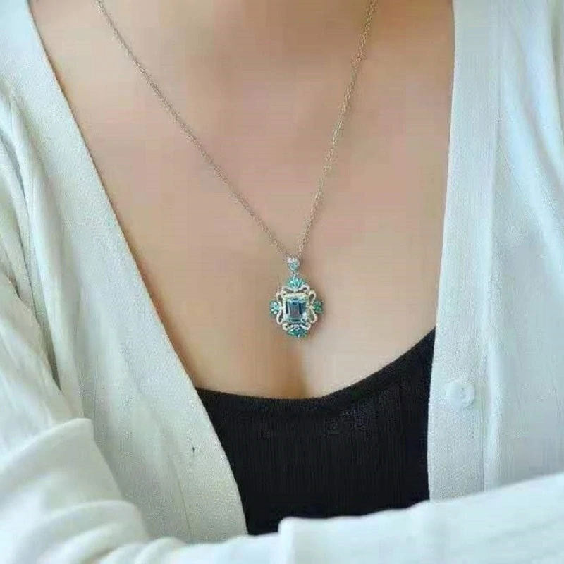 Collier artisanal délicat