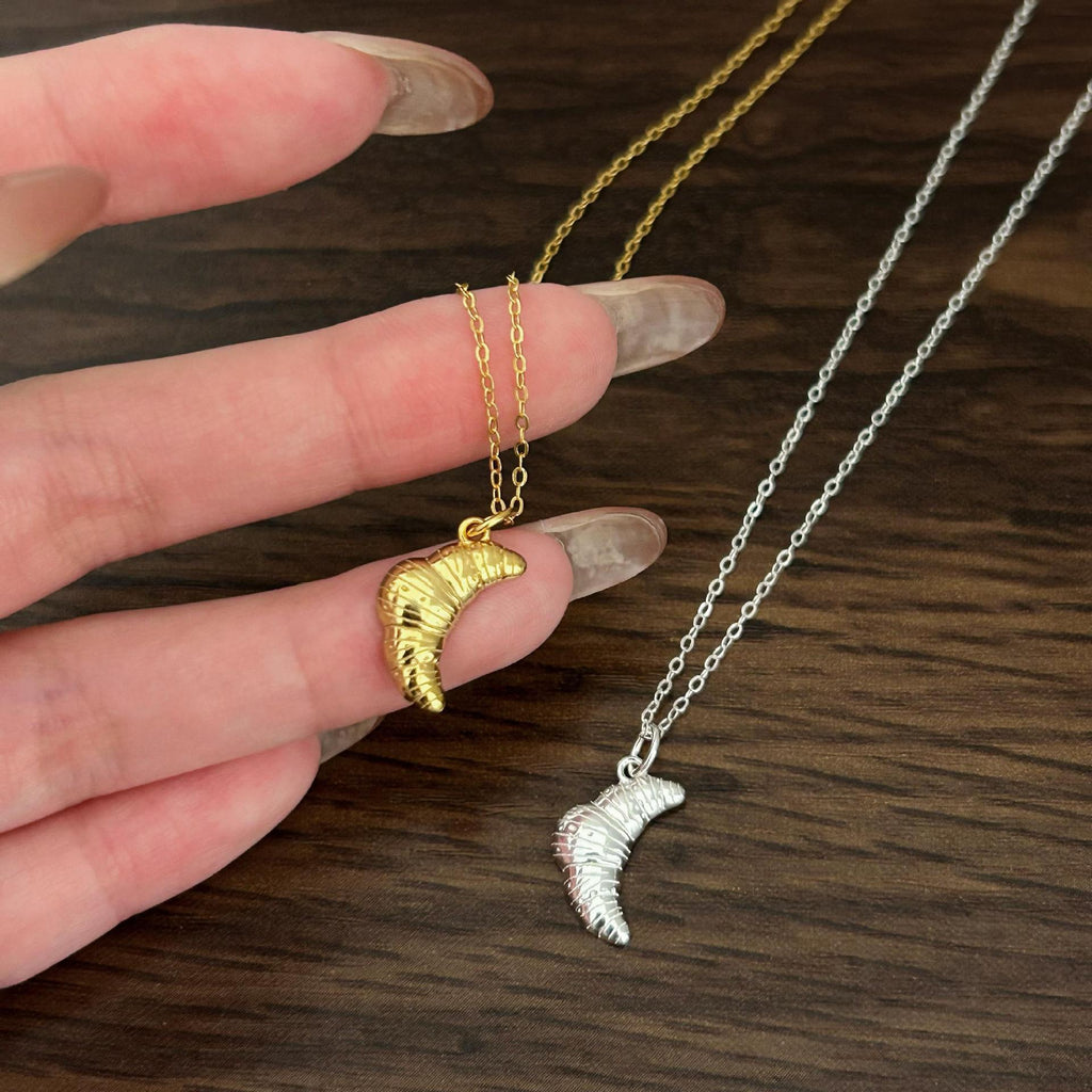 Collier classique au charme intemporel