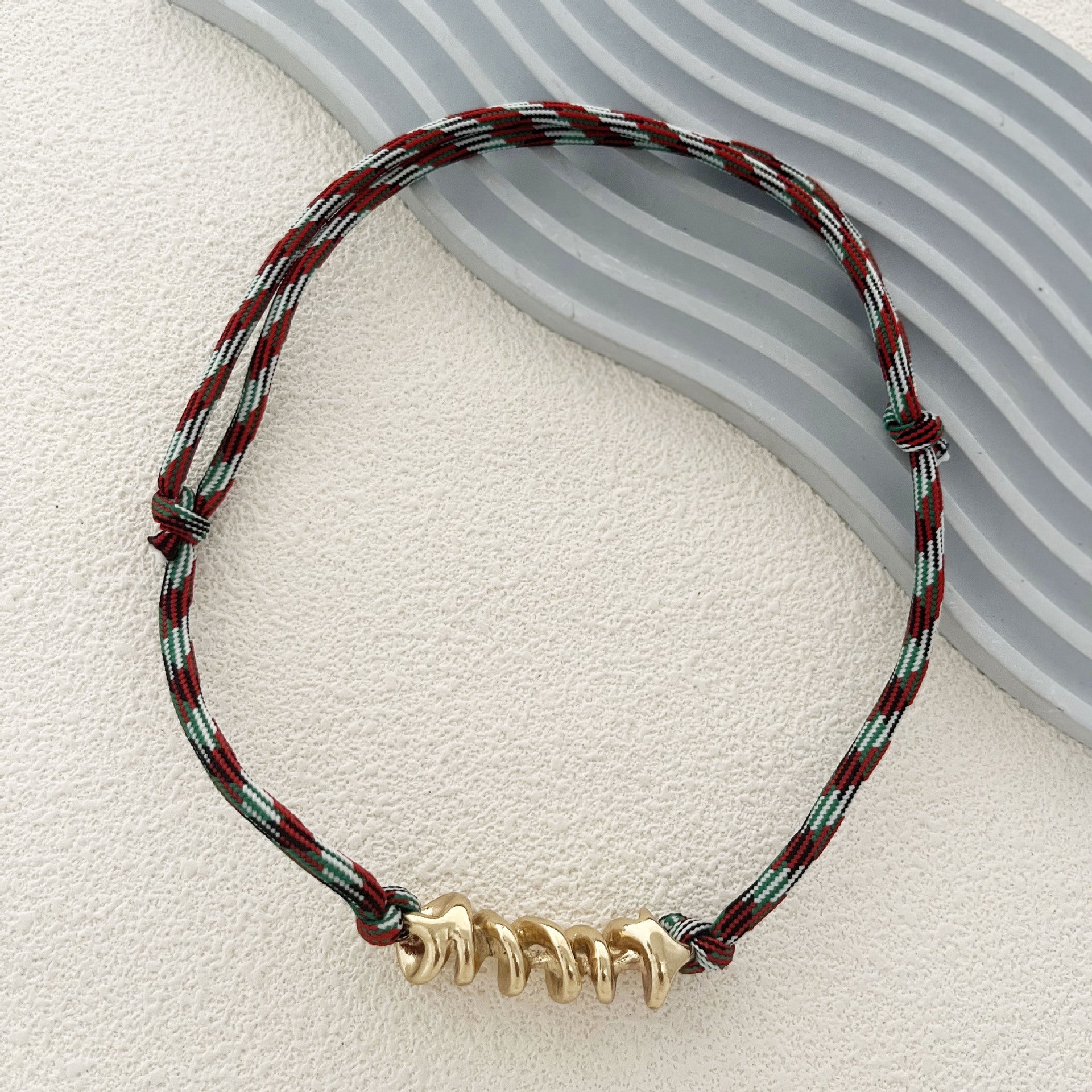 Collier artisanal délicat