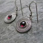 Argent Boucle d'oreille artisanal délicat