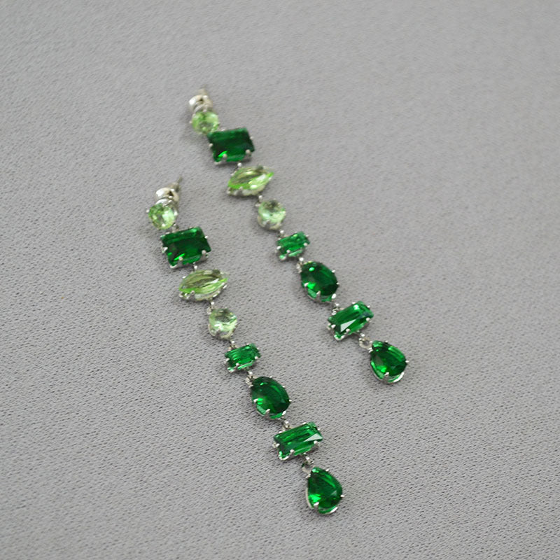 Argent Boucle d'oreille charmant pour toute occasion