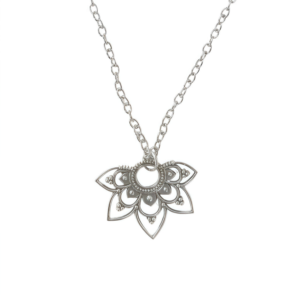 Collier artisanal délicat