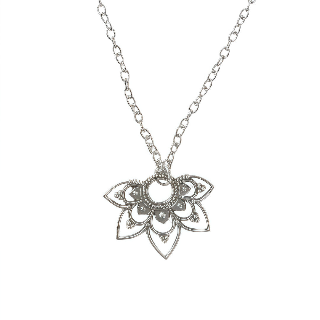 Collier artisanal délicat