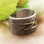 Bague magnifique au style unique