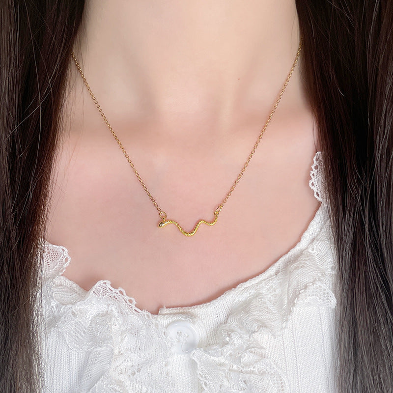 Collier artisanal délicat