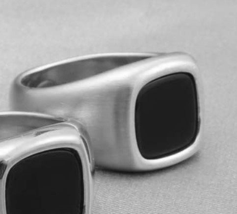 Bague classique au charme intemporel