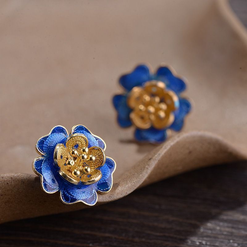 Argent Boucle d'oreille artisanal délicat