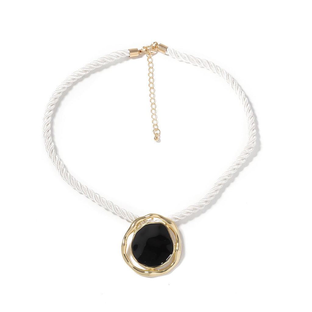 Collier artisanal délicat