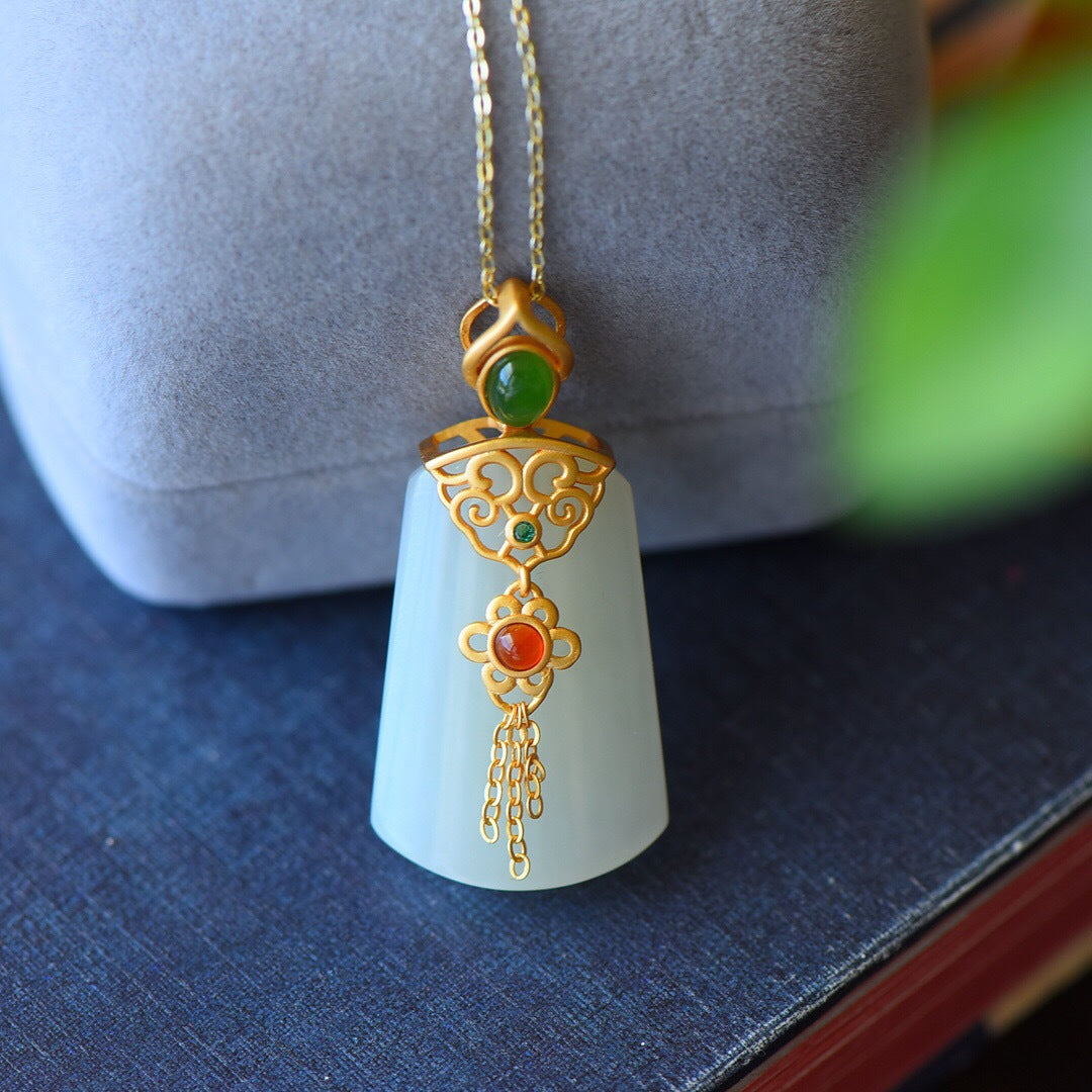 Argent Collier magnifique au style unique