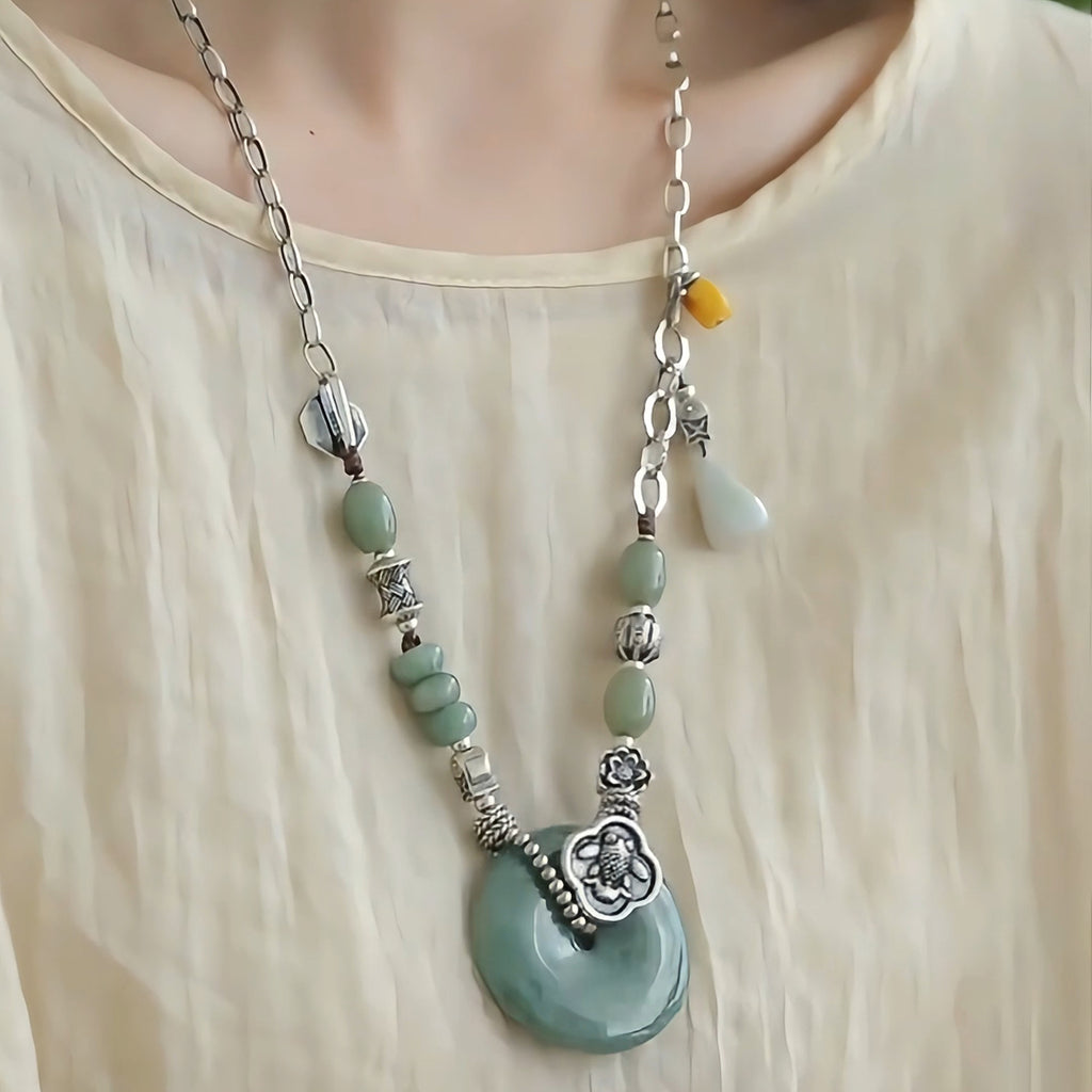 Argent Collier magnifique au style unique