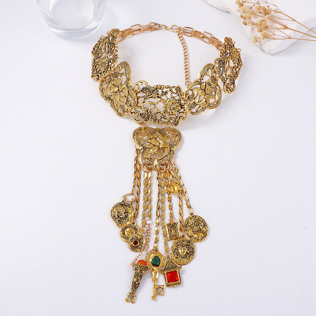 Argent Collier magnifique au style unique