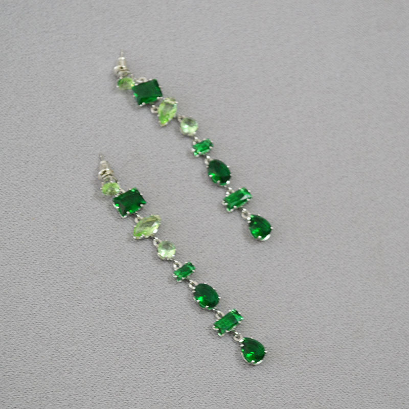 Argent Boucle d'oreille charmant pour toute occasion