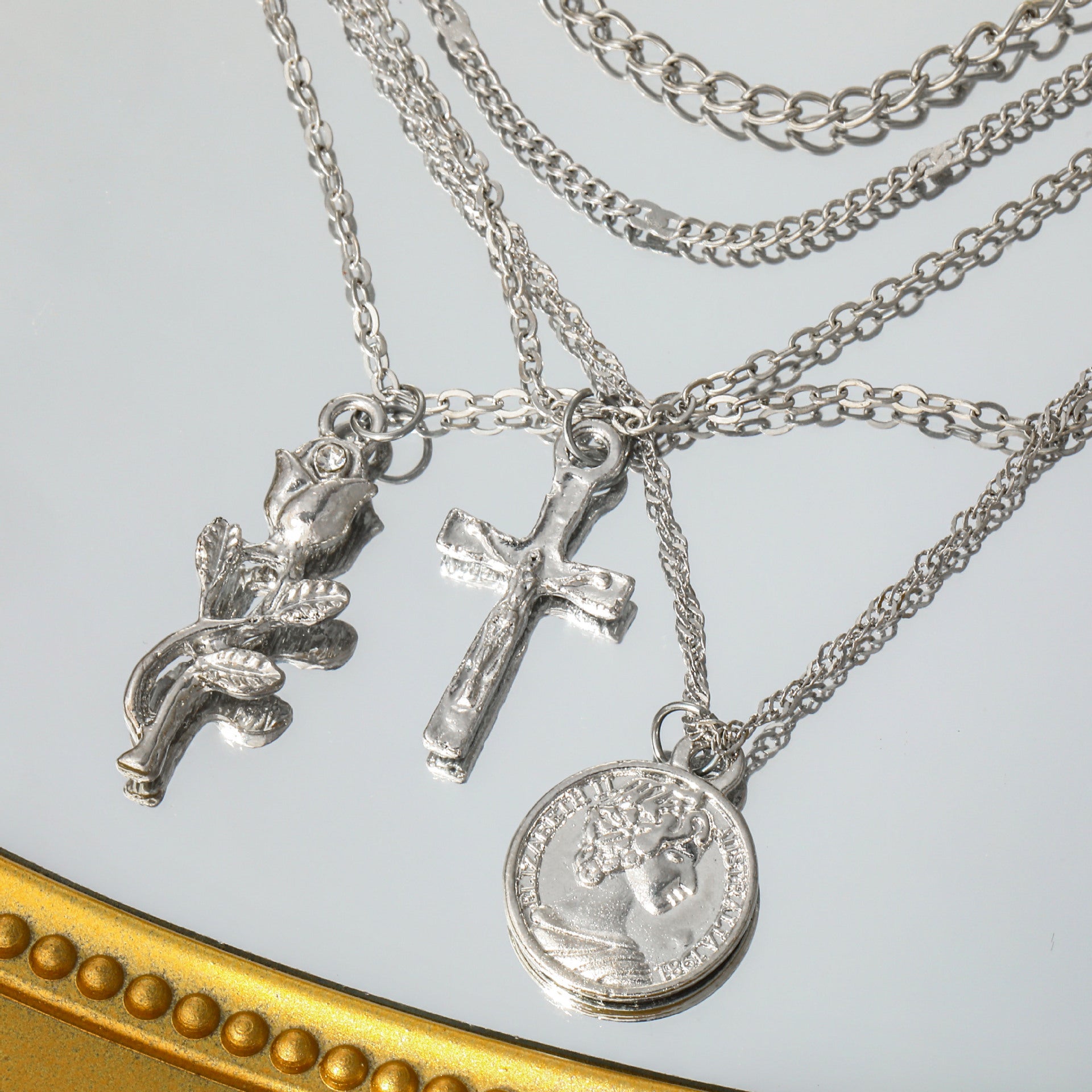 Collier artisanal délicat