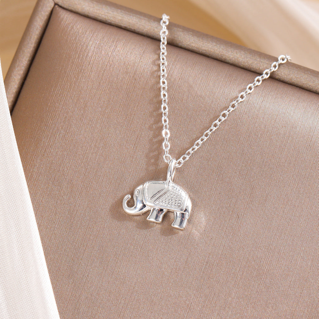 Argent Collier magnifique au style unique