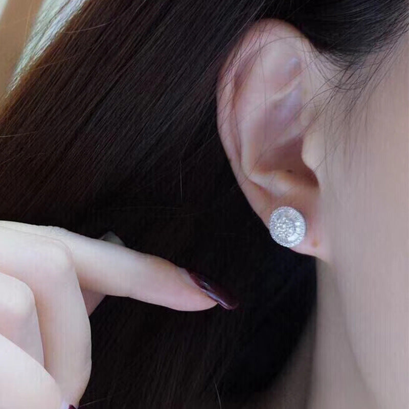 Argent Boucle d'oreille artisanal délicat