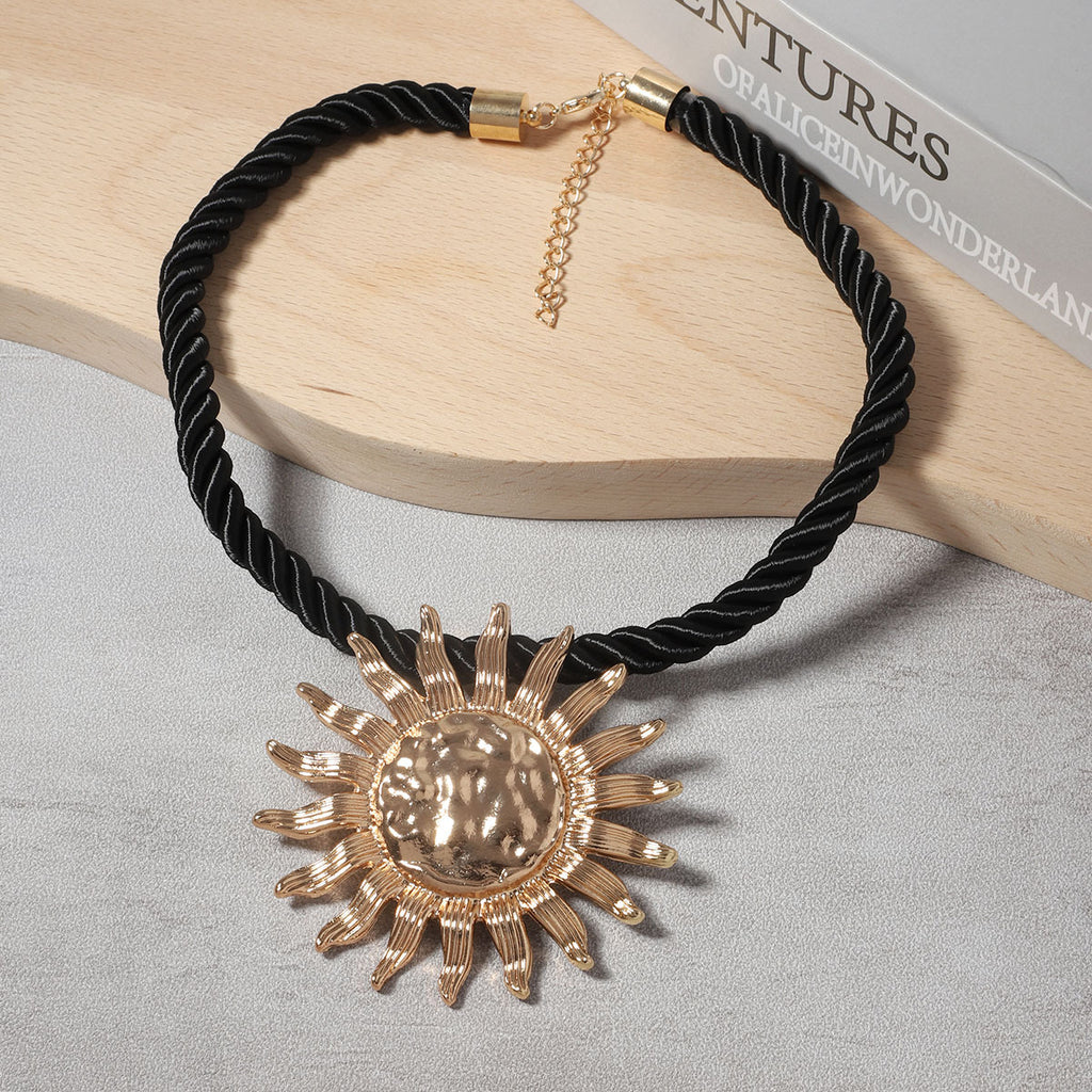 Collier artisanal délicat