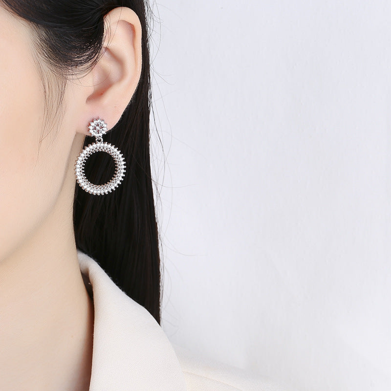 Argent Boucle d'oreille charmant pour toute occasion