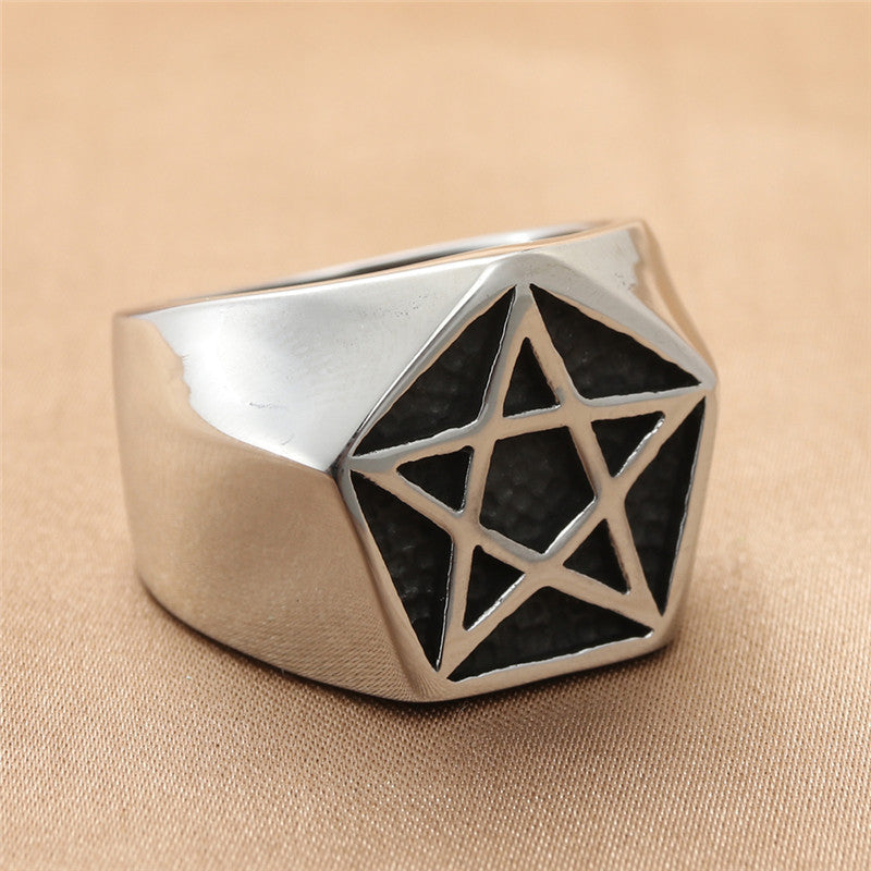 Bague magnifique au style unique