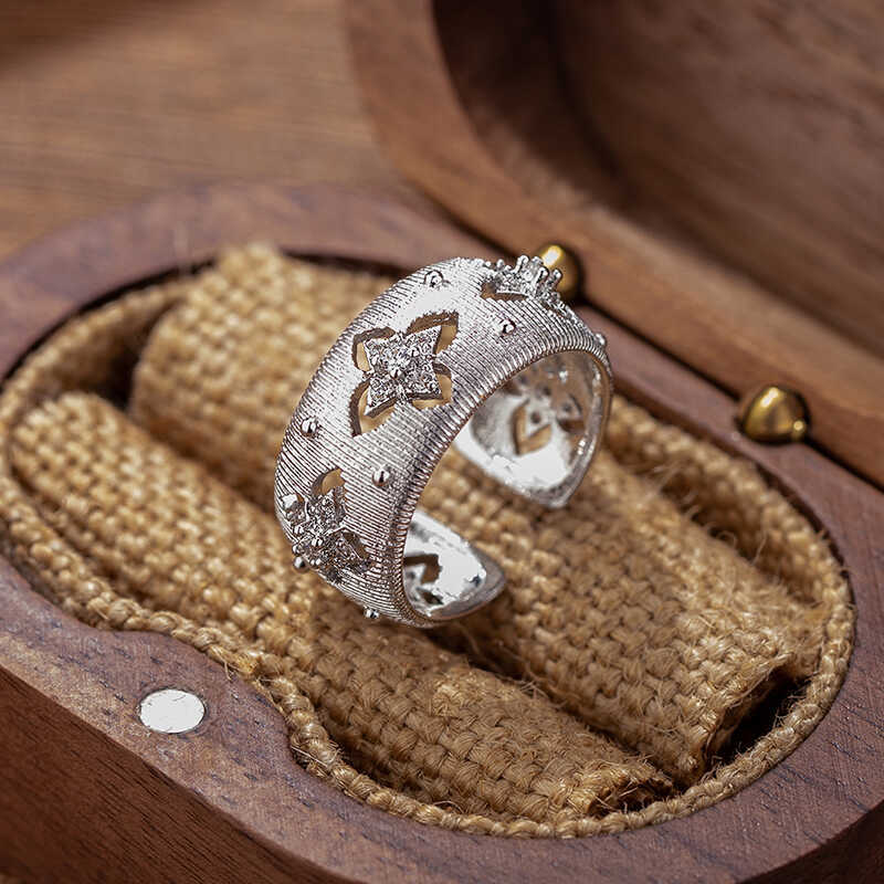 Bague élégant pour toute occasion