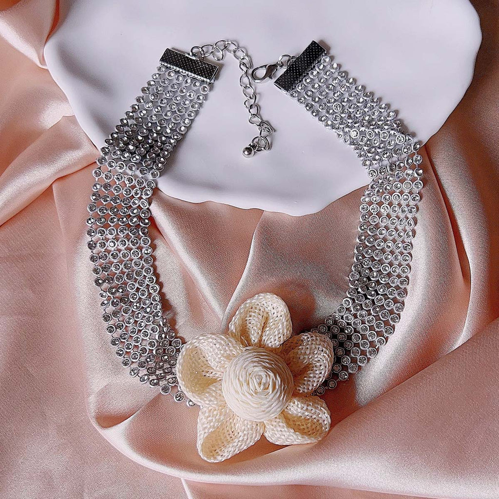 Collier artisanal délicat