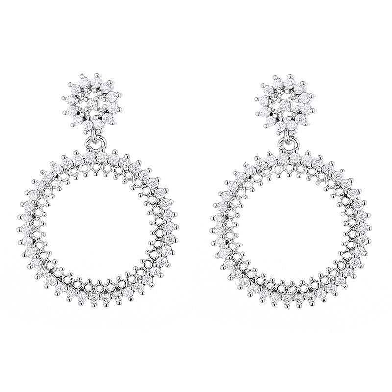 Argent Boucle d'oreille charmant pour toute occasion