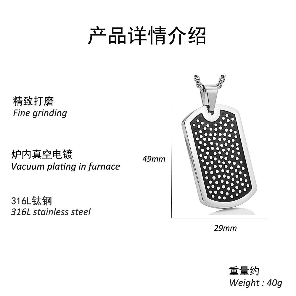 Collier classique au charme intemporel