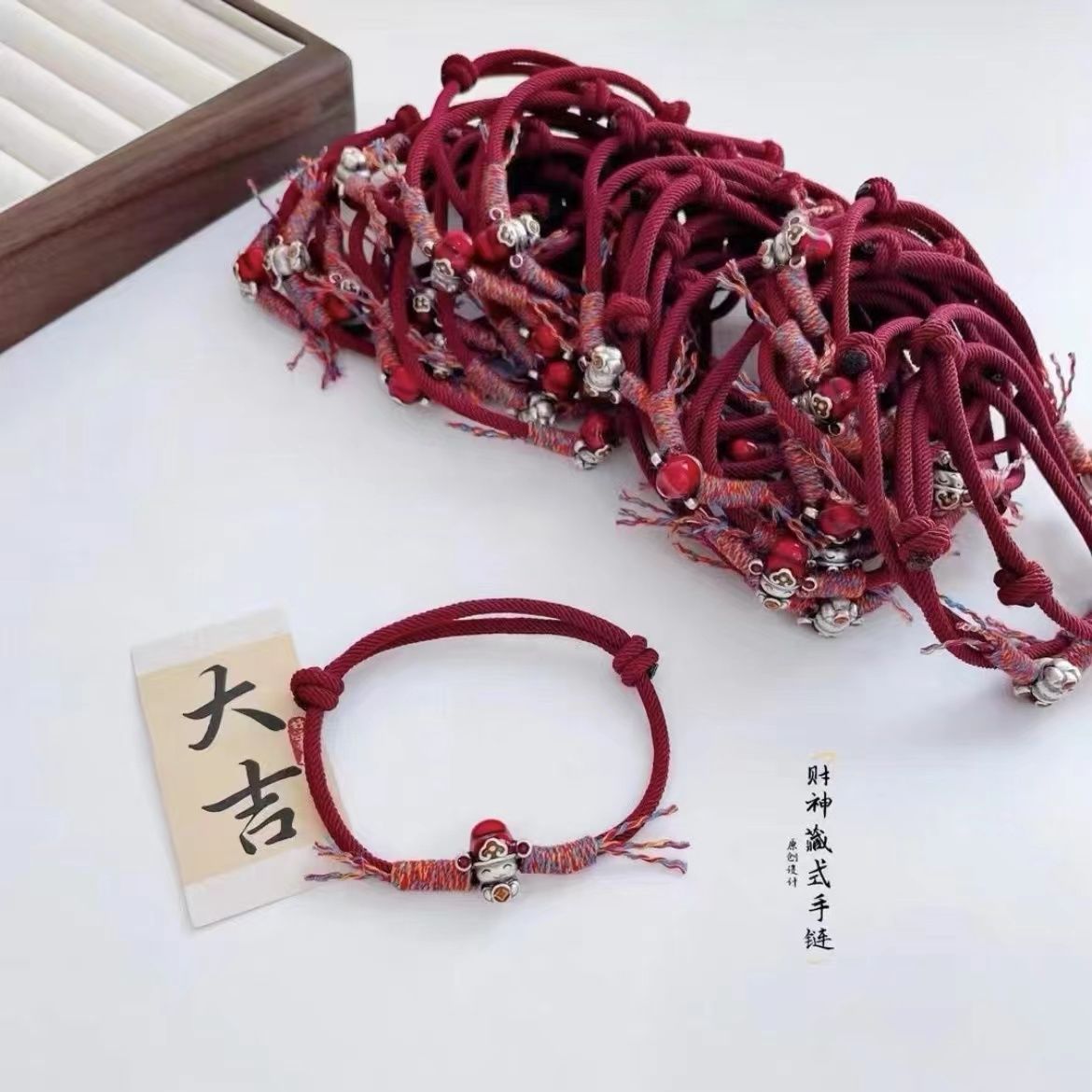 Argent Bracelet magnifique au style unique