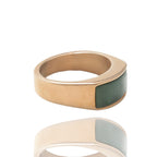 Bague classique au charme intemporel