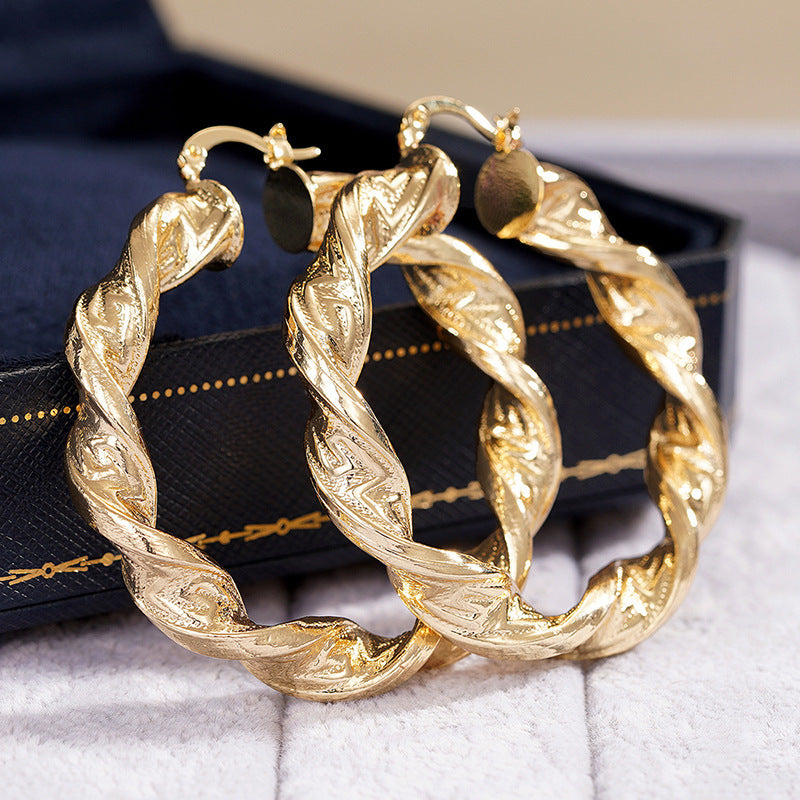 A Must-Have - Boucle d'oreille artisanal délicat