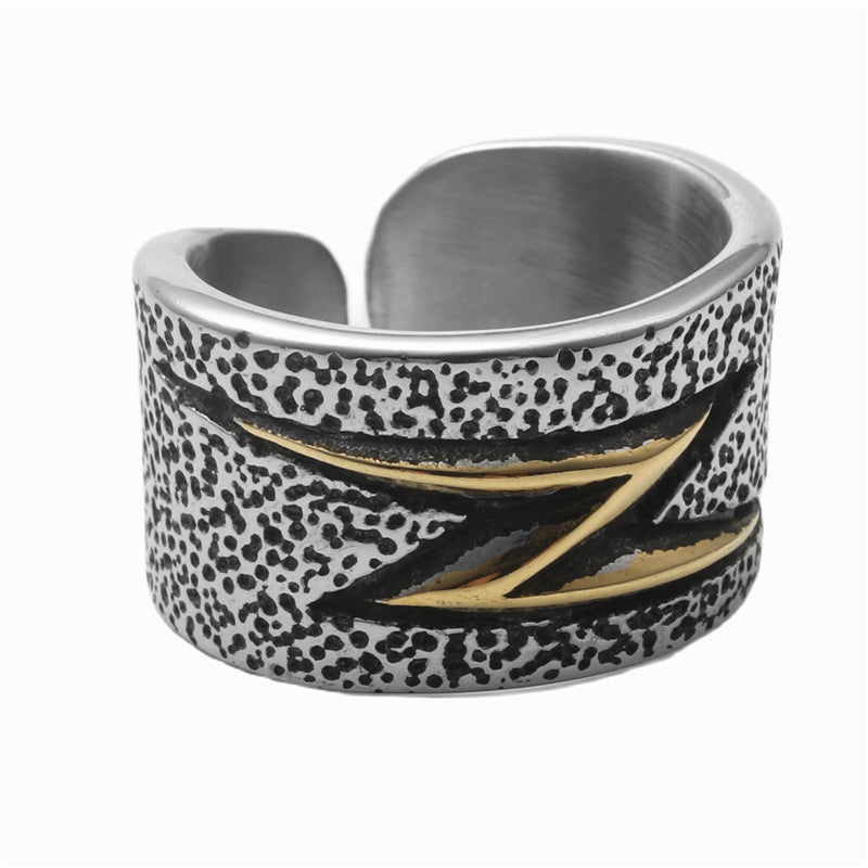 Bague magnifique au style unique