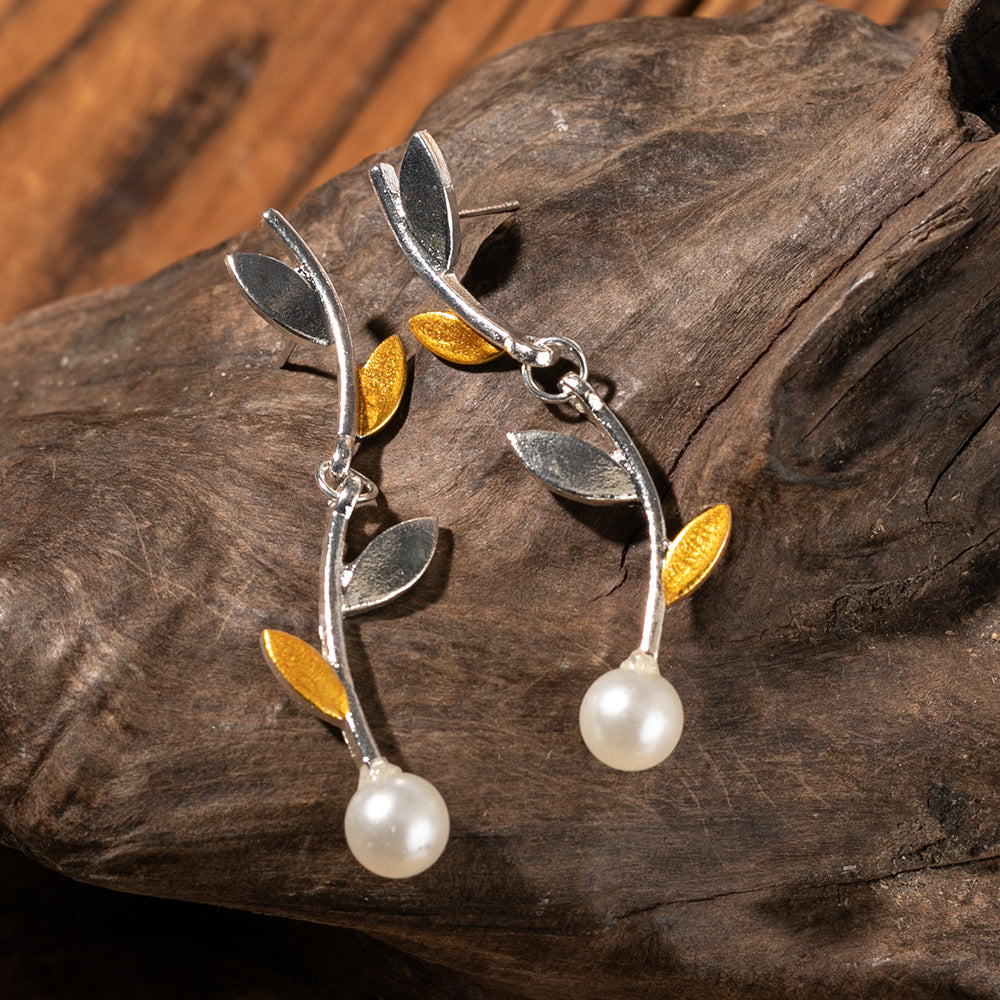 Argent Boucle d'oreille artisanal délicat