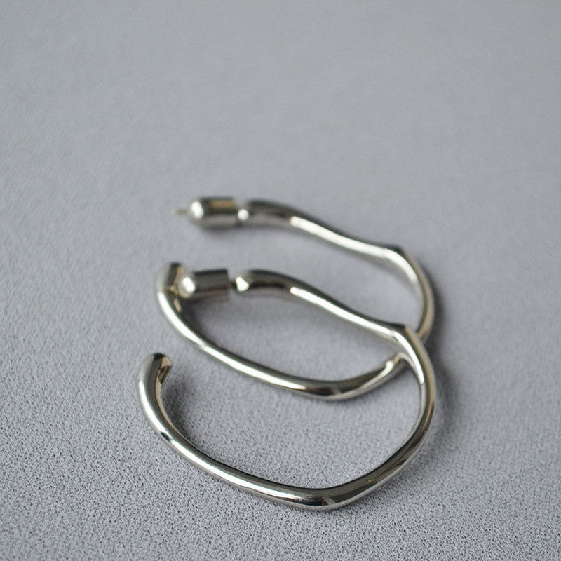 Argent Boucle d'oreille artisanal délicat